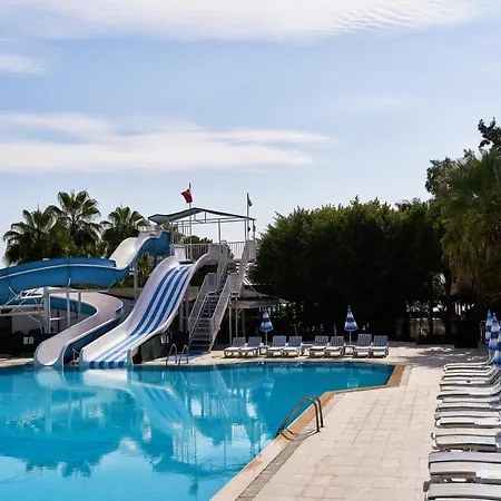 Hotel Maya World Okurcalar