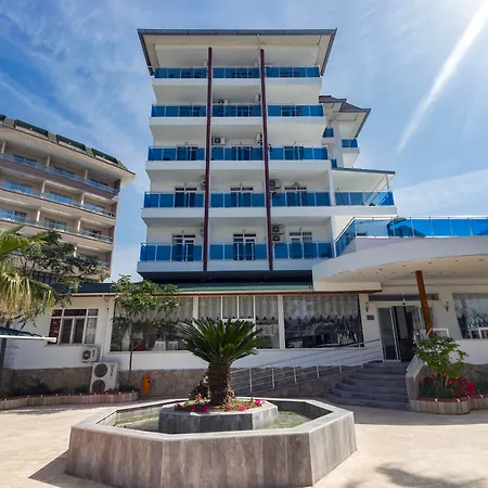 Maya World Hotel 3*